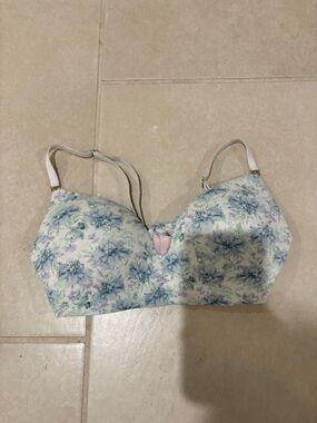 Victoria's Secret Love Cloud Wireless Push-Up Bra Blue Floral 32B coquette